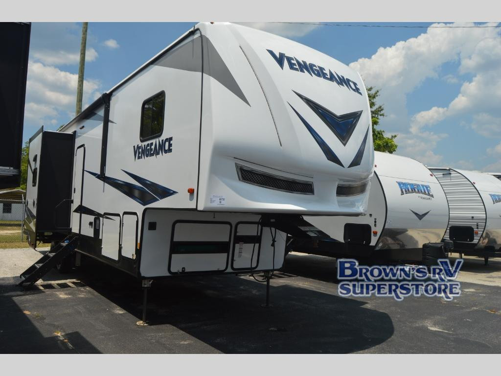 Forest River Vengeance Toy Hauler Fifth Wheel Review 12 FT Garage