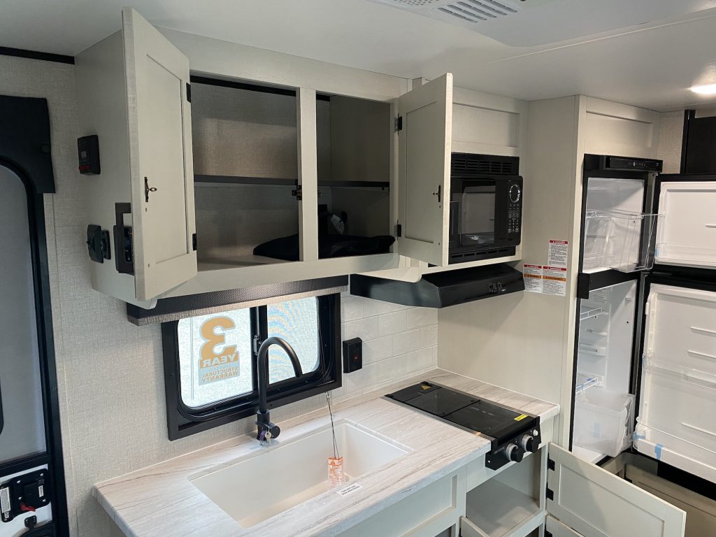 Go Play 19BH cabinets