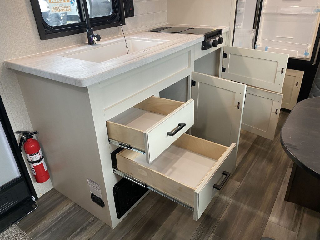 Go Play 19Bh drawers