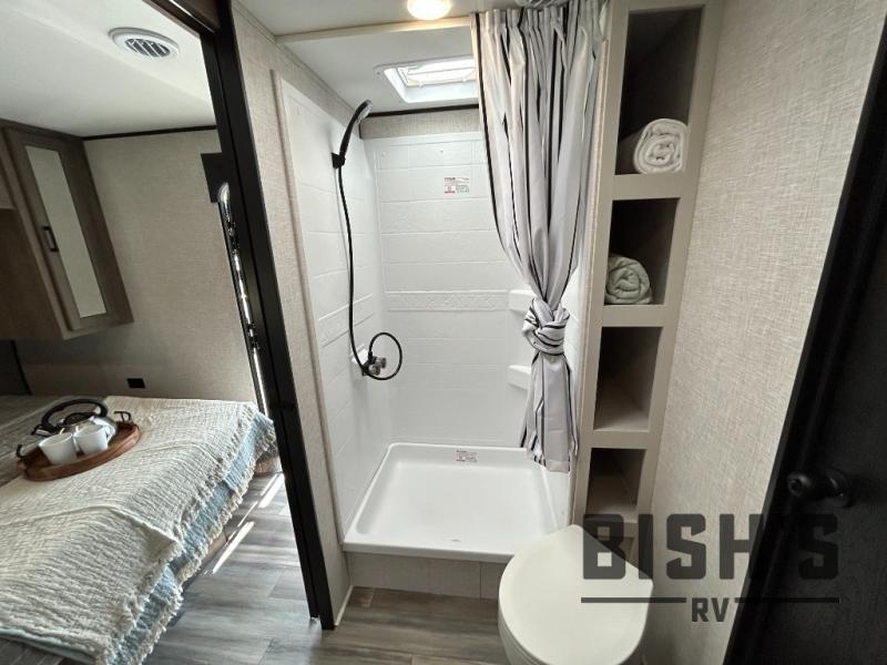 Go Play 26RLS Bathroom