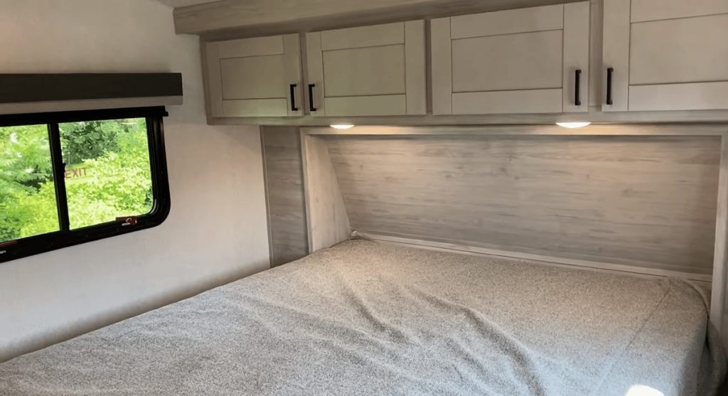 Tandara 27BH-OK bedroom