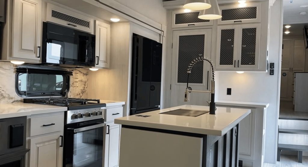 Ahara 325RL Fifth Wheel kitchen