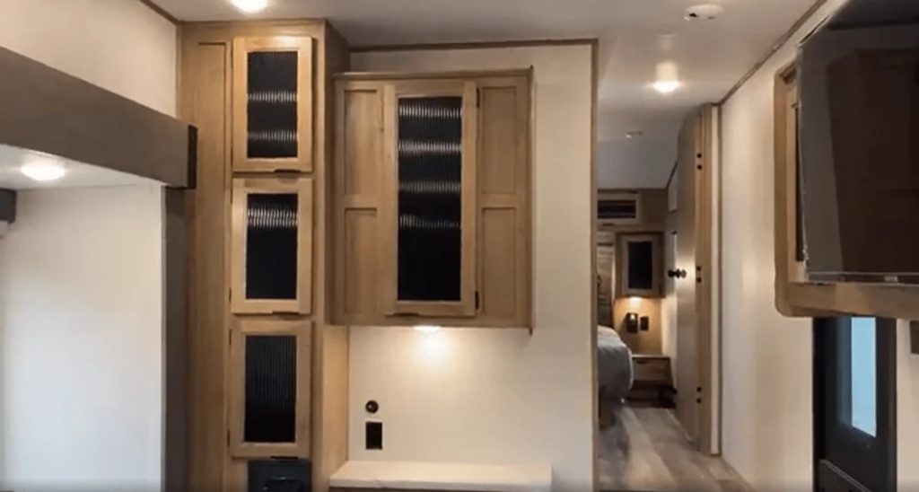 2024 Arctic Wolf 23MLE Cabinets