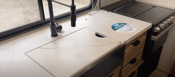 Alpha Wolf 23LDE kitchen sink