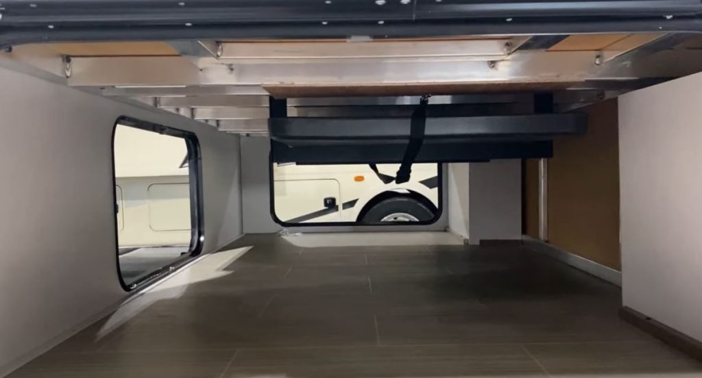 Freedom Express 298FDS Belly of the Beast