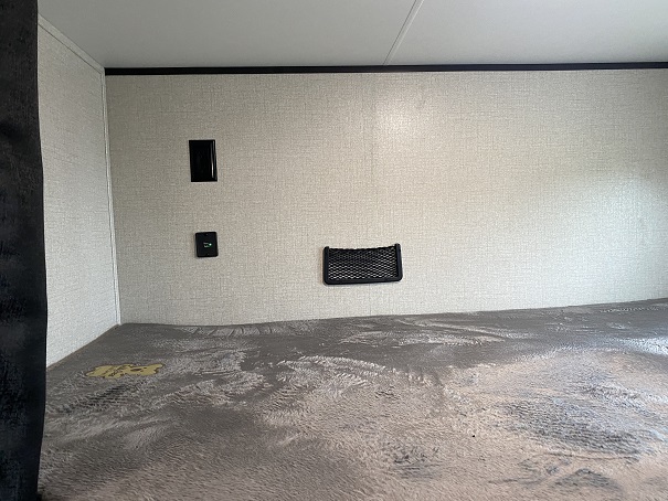 go play 20mb bunk phone holder and usb ports