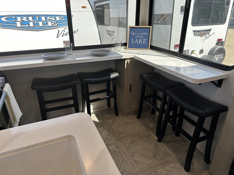 Salem 29VIEW Travel Trailer Interior