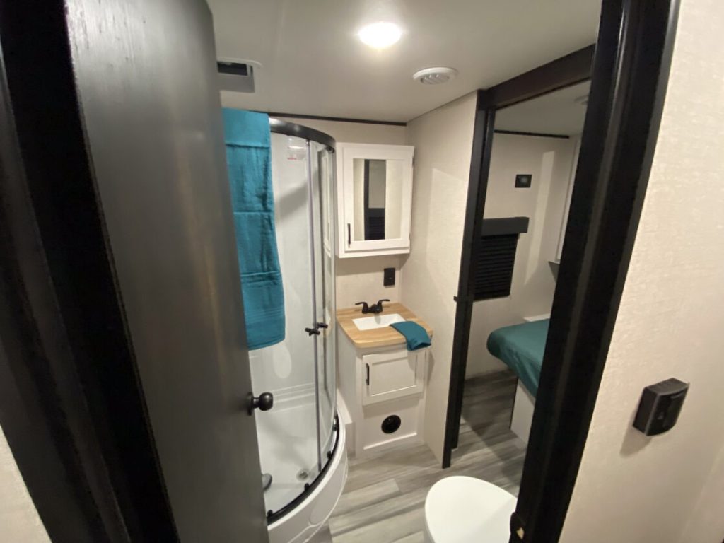 go play 263th bathroom