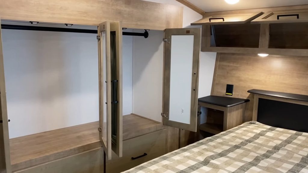 294SLRD wardrobe storage