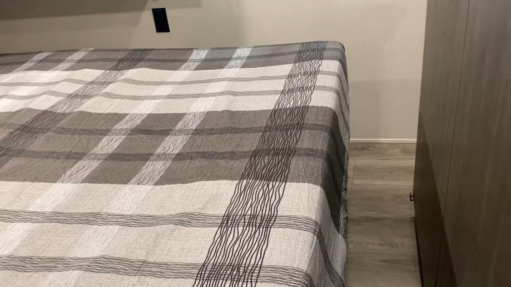 2024 Catalina 243RBS bedroom