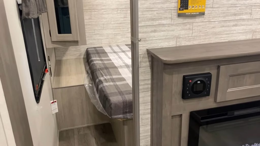 2024 Catalina 243RBS bedroom