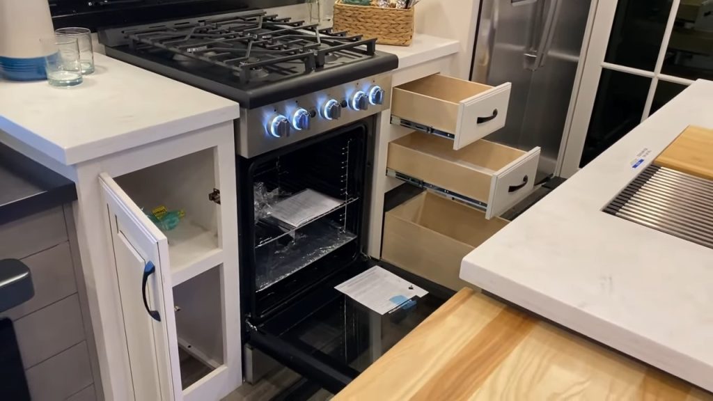 310rlts kitchen storage