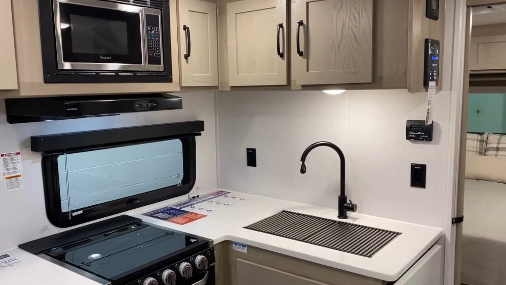 2024 Rockwood 2518S kitchen