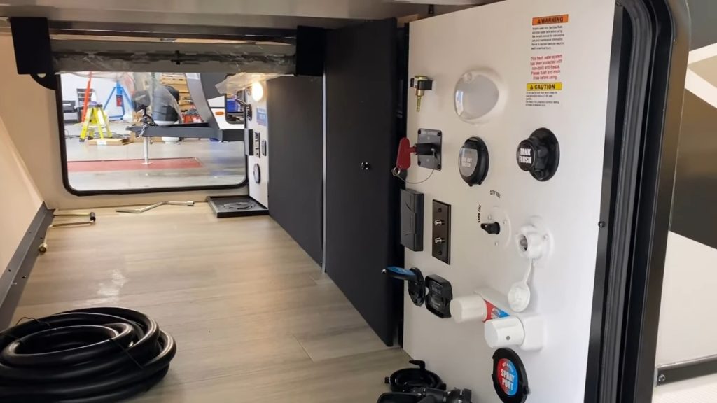 2024 Delta 294RK Travel Trailer exterior