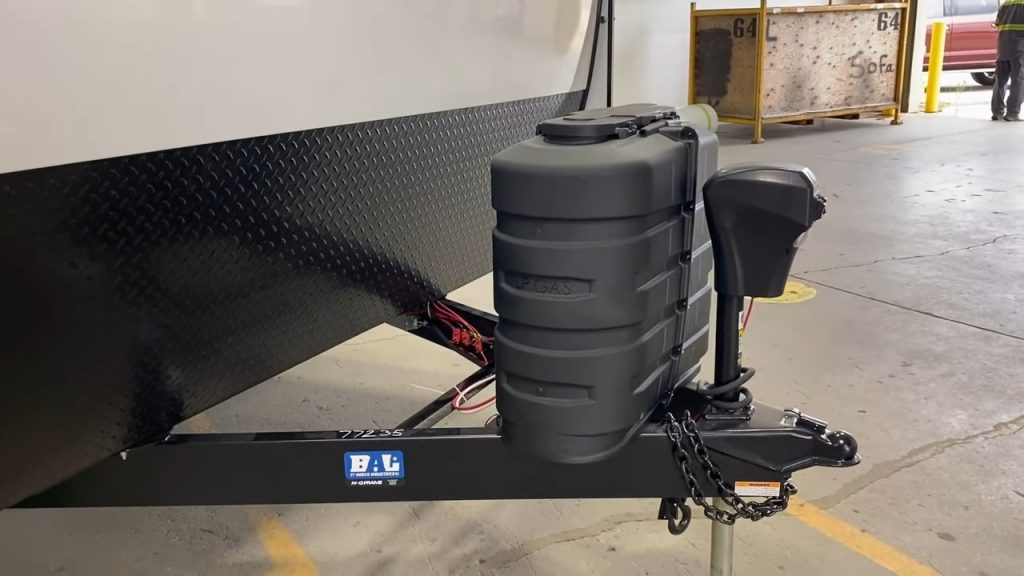 2024 Winnebago Access 28FK exterior