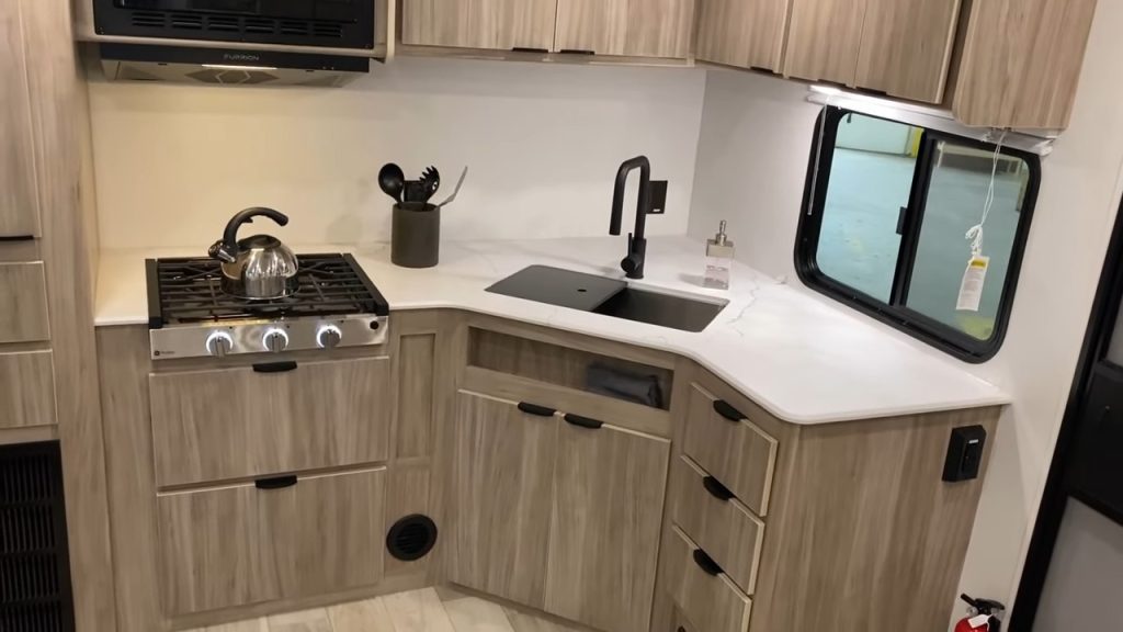 2024 Winnebago Access 28FK cooking