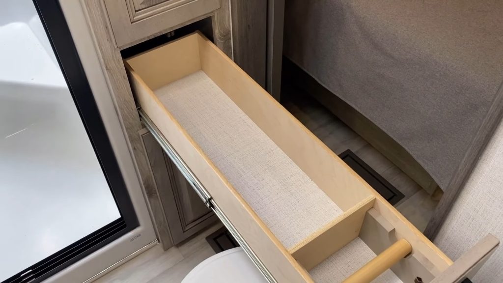 2024 Alpine 390DS Fifth Wheel Trailer bathroom