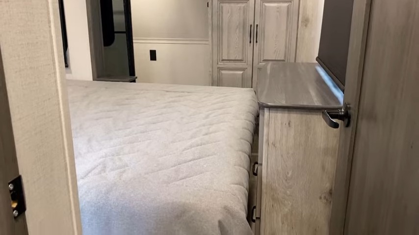 2024 Alpine 390DS Fifth Wheel Trailer road mode