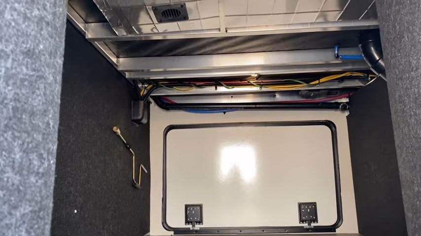 2024 Alpine 390DS Fifth Wheel Trailer exterior