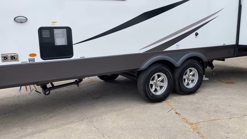 2024 Rockwood & Flagstaff 373BH exterior