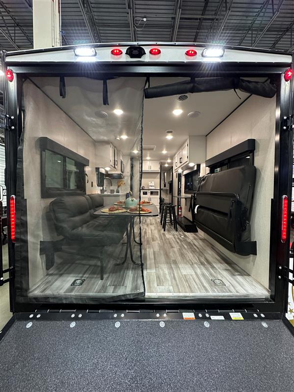 go play 263th ramp living area