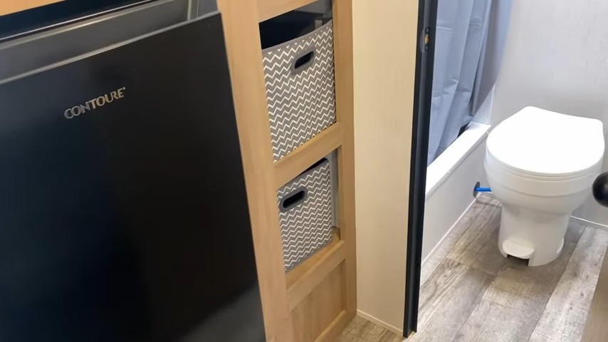 2024 Wolf Den 16EV kitchen