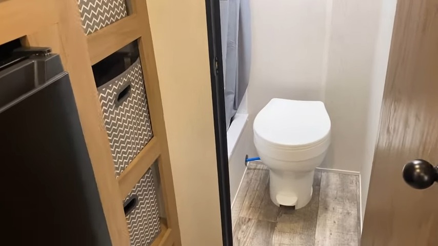 2024 Wolf Den 16EV Bathroom