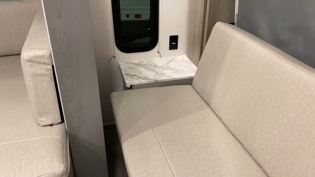 2024 FSX 178BHSK road mode