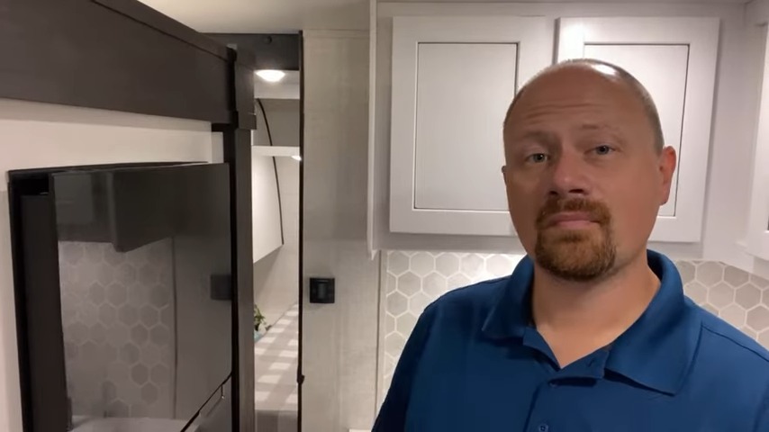 2024 Jay Flight 240RBS road mode