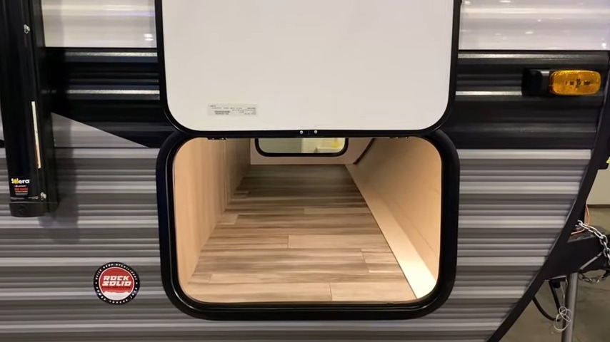 2024 Jay Flight 240RBS exterior