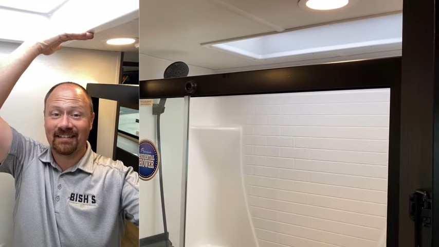 2024 Valor 44v14 bathroom