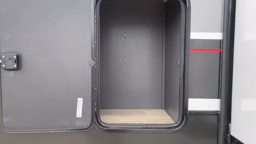 2024 Valor 44v14 exterior