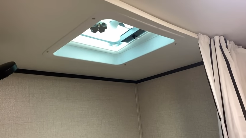 Go Play RV bathroom ventilation fan