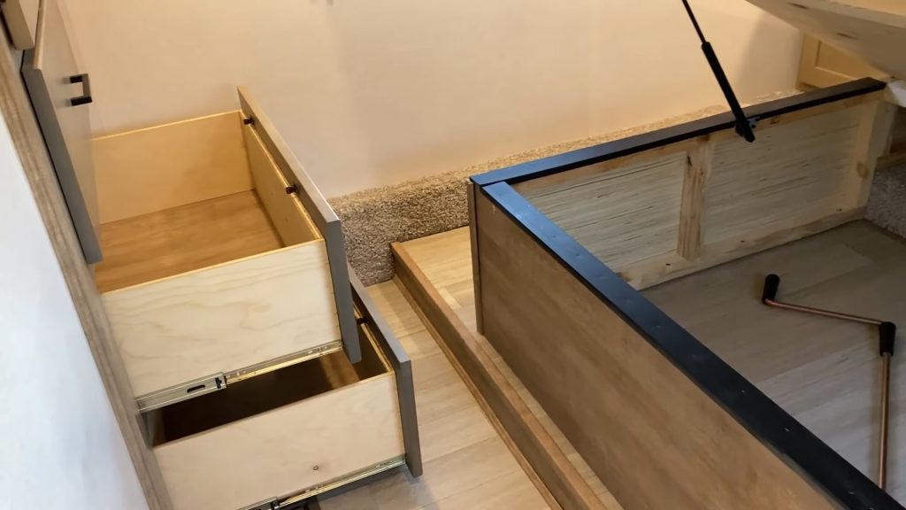 2024 Arcadia 27SBH bedroom