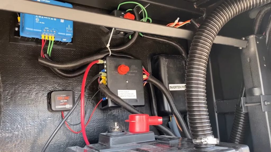 2024 Arcadia 27SBH exterior