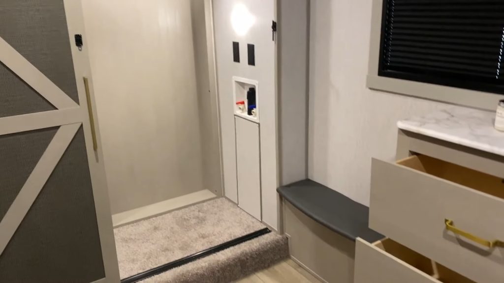 2024 Heritage Glen 320View bedroom