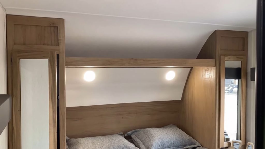 2024 Wolf Den 262DBH bedroom