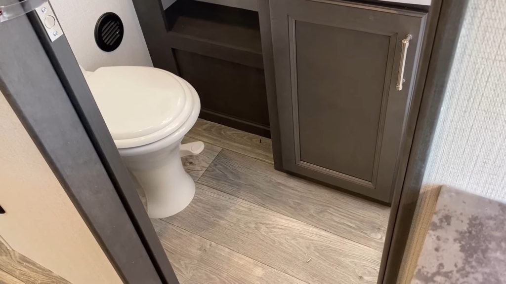 2024 Cougar 22MLS bathroom