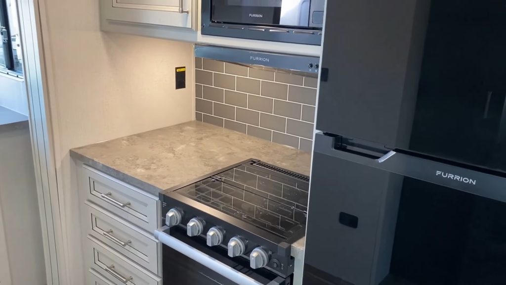 2024 Cougar 22MLS kitchen