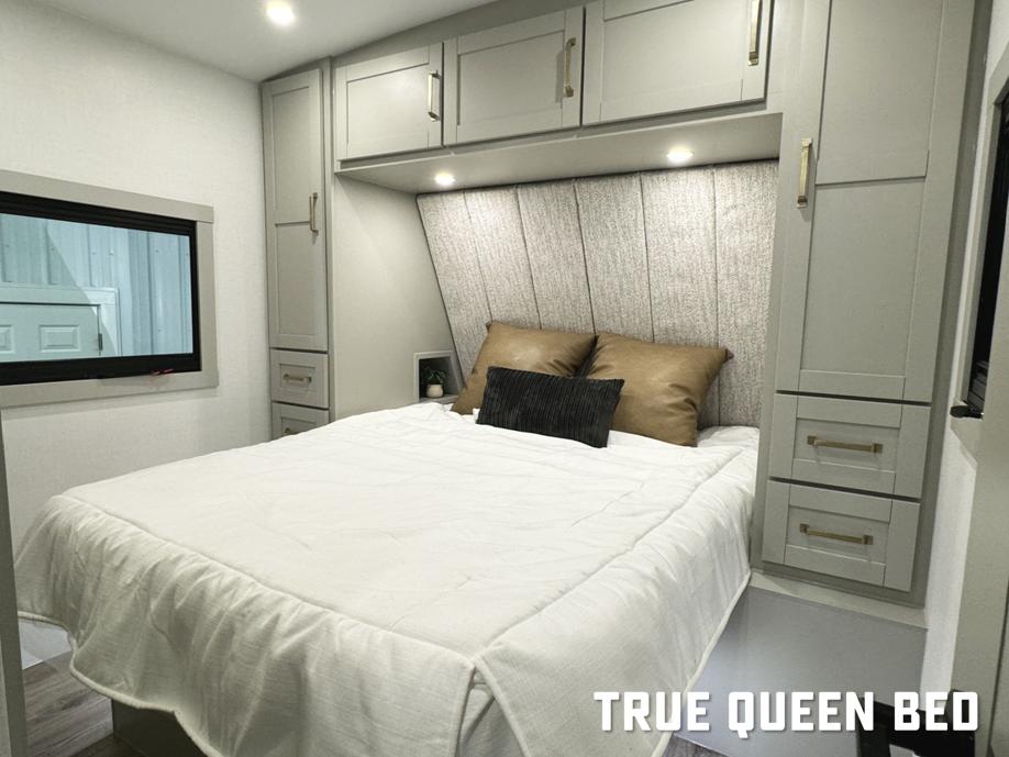 2025 Model Z Air 295 bedroom