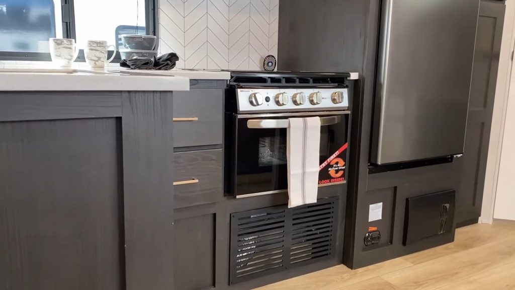 2024 North Trail 27DBH kitchen