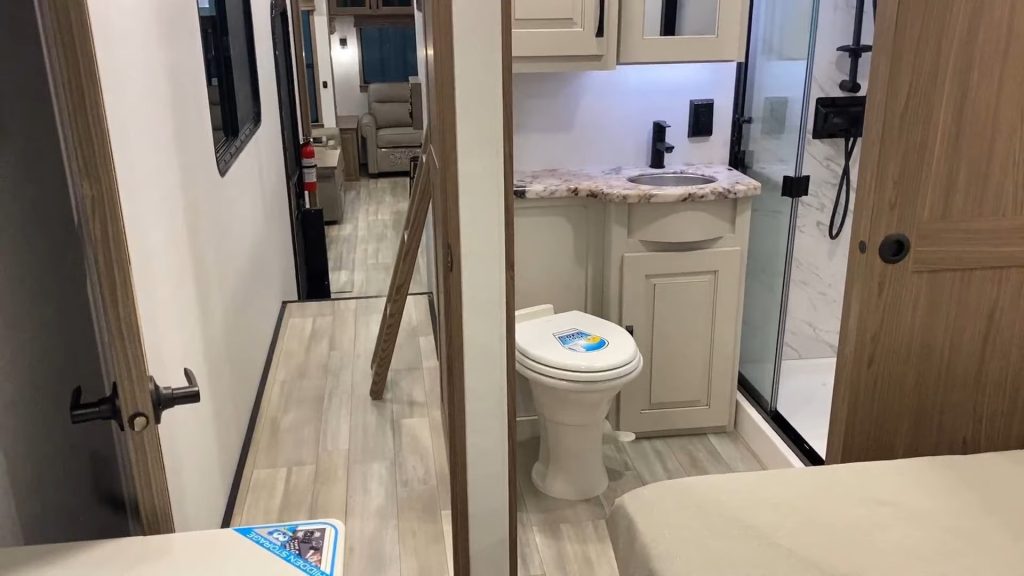 2024 Paradigm 380MP bathroom
