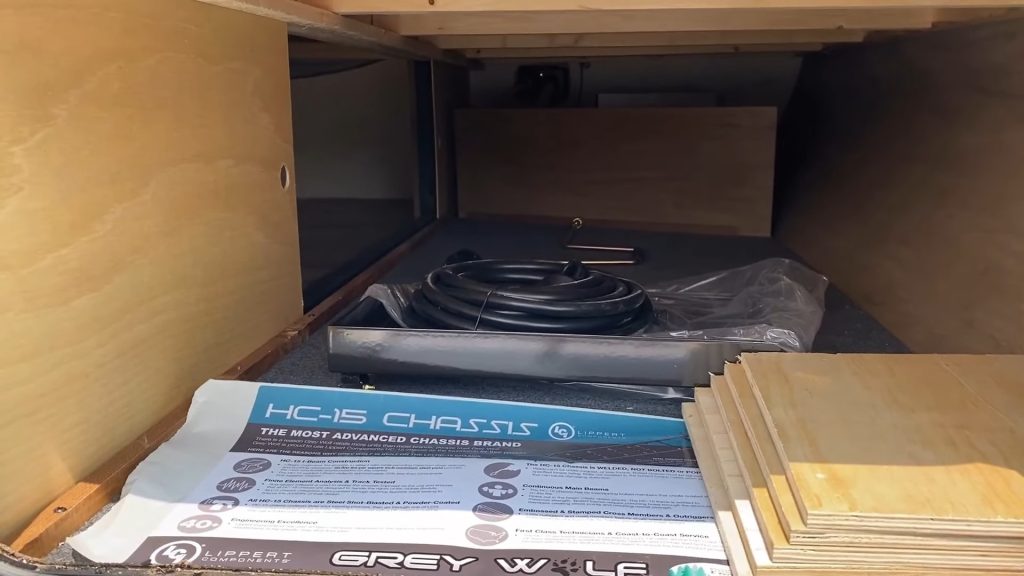 2024 Grey Wolf 26LK exterior