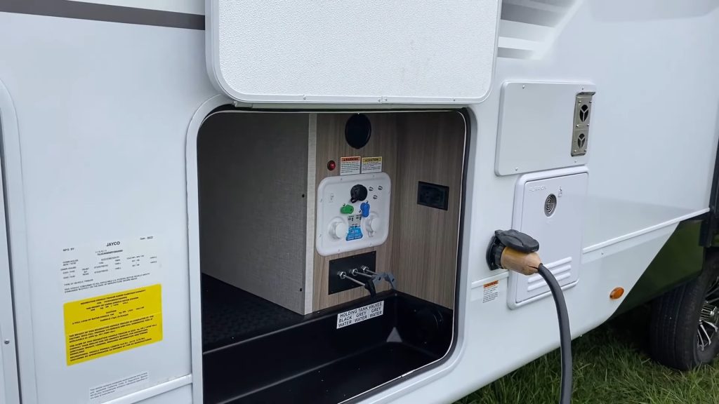 2024 Eagle 29DDB exterior