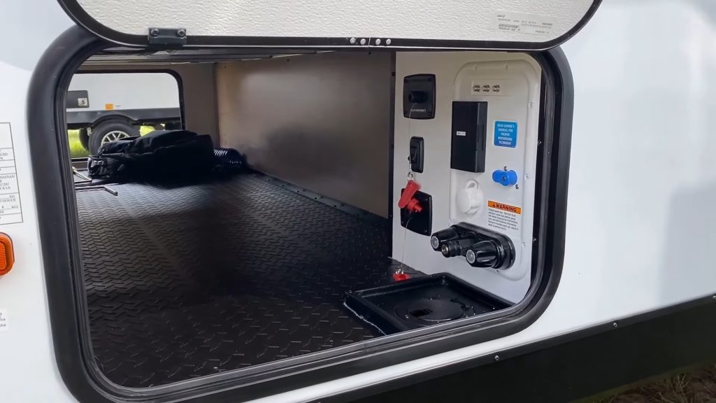 2024 Imagine 25DBE exterior