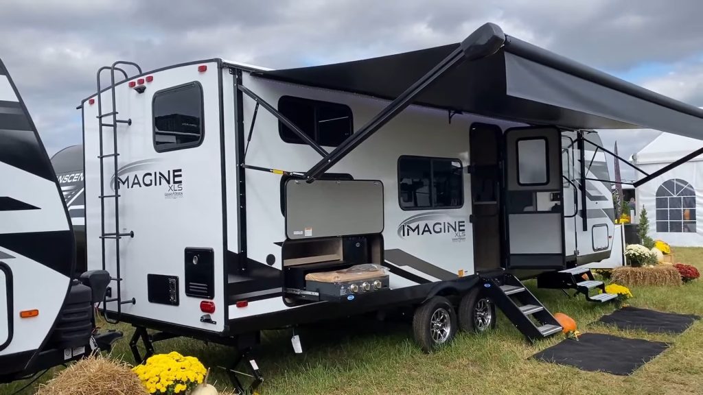 2024 Imagine 25DBE exterior