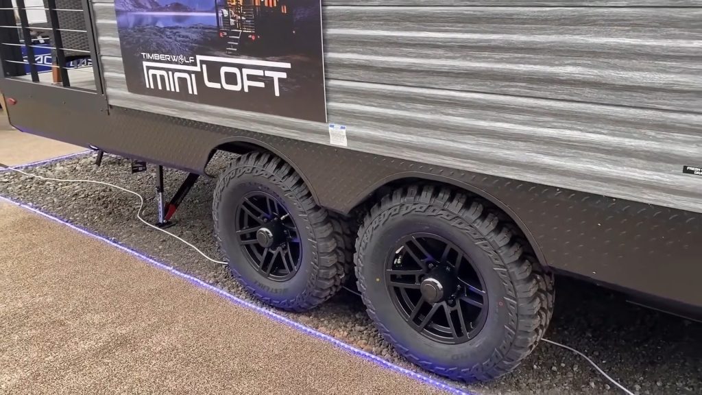 2024 Timberwolf 16ML exterior