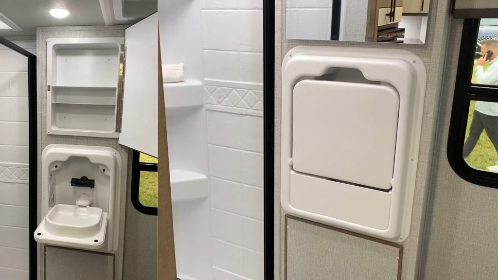 2024 Imagine 16BL bathroom