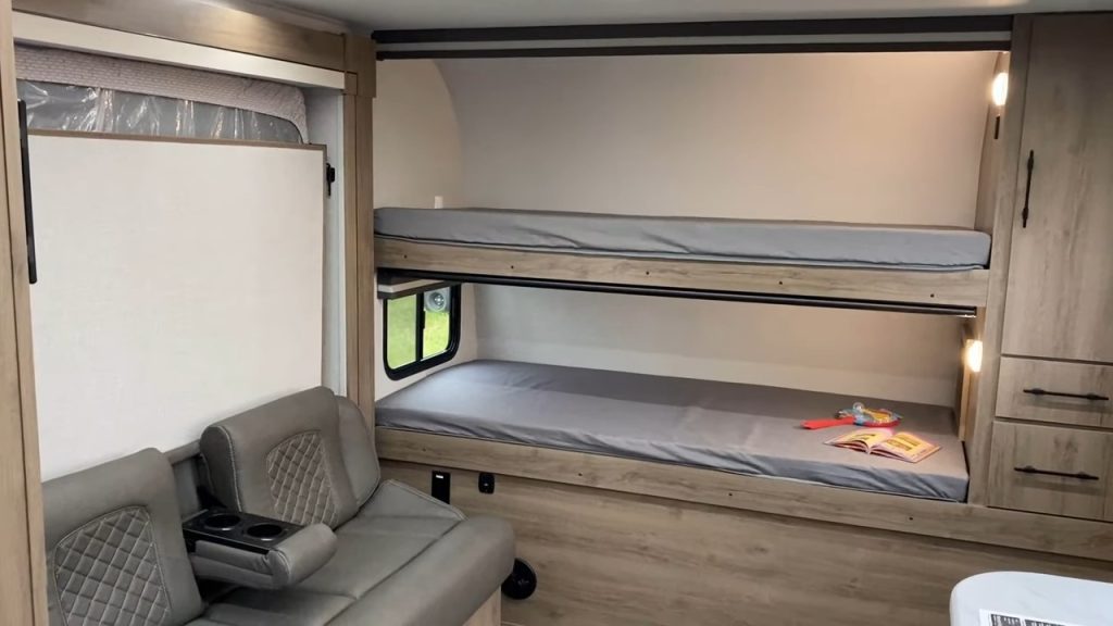 2024 Imagine 16BL living