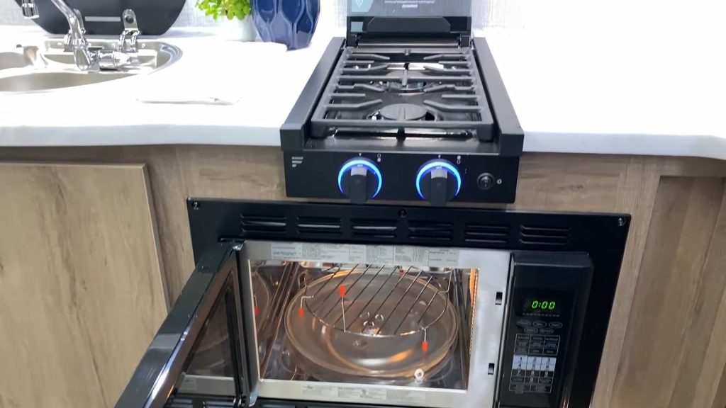 2024 Imagine 16BL kitchen